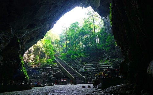 Perfume Pagoda - Yen River Full Day Tour