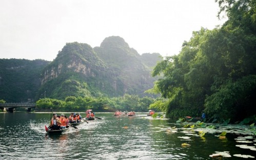 Hoa Lu- Trang An- Mua cave  Full Day Tour