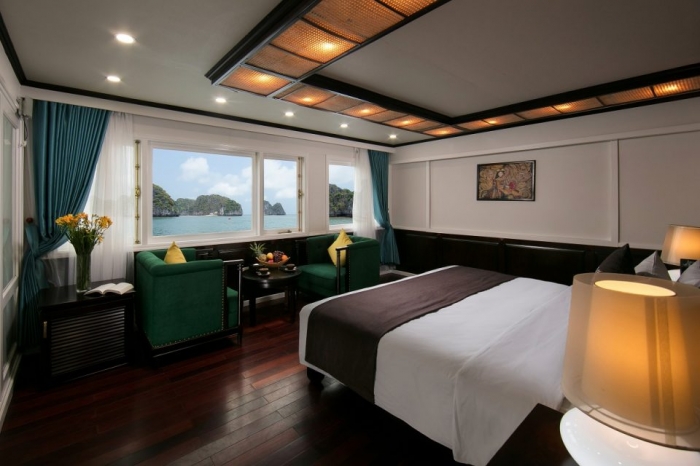 Ha Long Laregina Royal Cruise