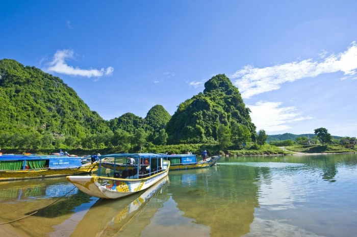 DARK CAVE AND PARADISE CAVE TOUR  1 DAY